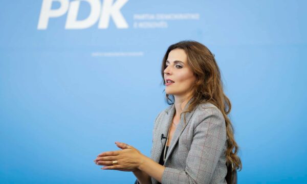 Çitaku kritikon Kurtin: Koncentrohu te jeta e qytetarit, jo te opozita