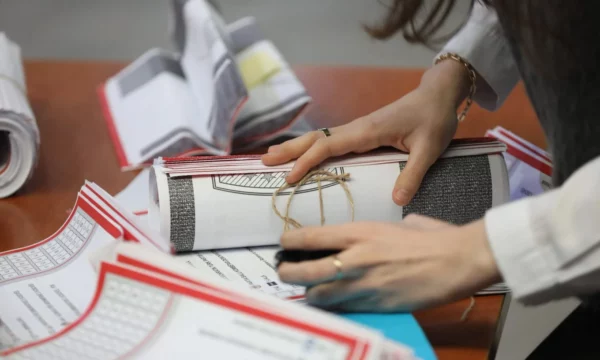 Interesi i diasporës për votim është rritur, sfidë mbetet informimi