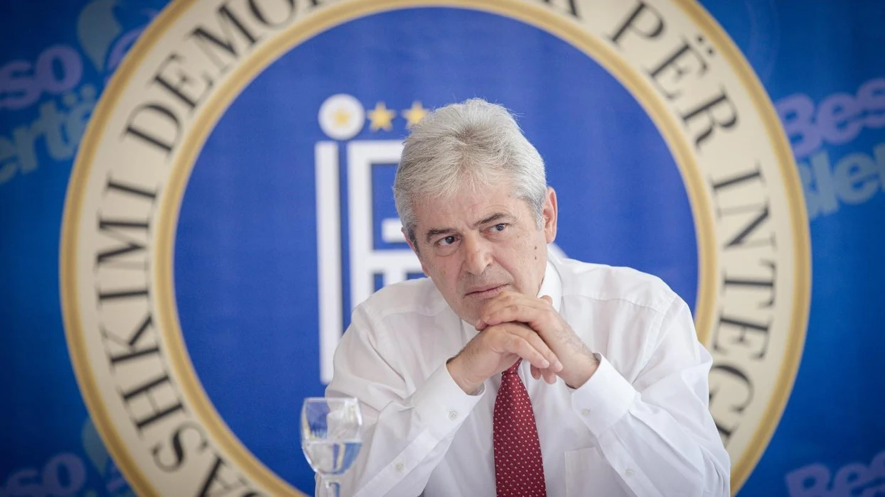 Ali Ahmeti, Kurtit: Me çështje të larë me gjak nuk bëhet majtap, po dëmtohen të arriturat e Marrëveshjes së Ohrit
