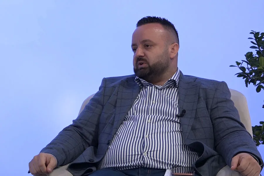 Qëndrim Kryeziu: Në Zvicër kushton 42 mijë franga, Qeveria pagoi 4.6 milionë euro për të njëjtën punë