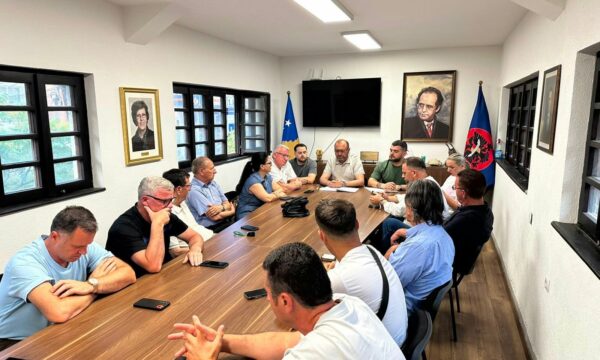 Dega e dytë e LDK në Prishtinë i del kundër Abdixhikut: Iu dhanë të gjitha mundësitë, të japë dorëheqje