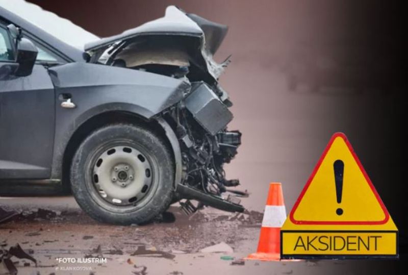 Aksident mes tri automjeteve në rrugën Pejë–Rugovë, një i lënduar