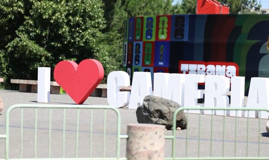 “Mos harro Çamërinë”, përkujtohet në Tiranë gjenocidi ndaj çamëve ...