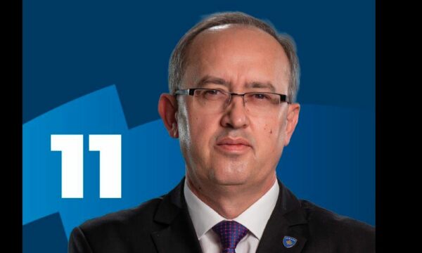 Hoti godet Kurtin për raportet me Shqipërinë: Përveç dëmtimit të marrëdhënieve me SHBA, e braktisi integrimin kombëtar