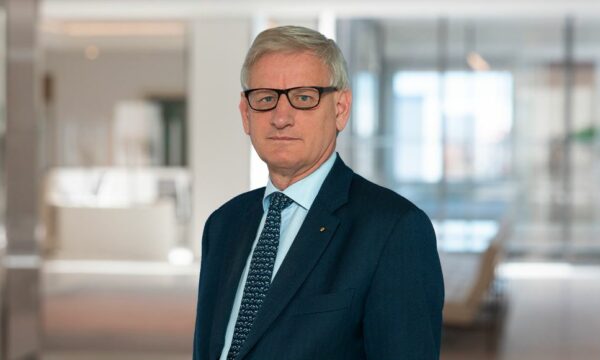 Carl Bildt: A do t’i japin fund zgjedhjet e sotme ngërçit politik që ka bllokuar çdo progres qe dy vjet