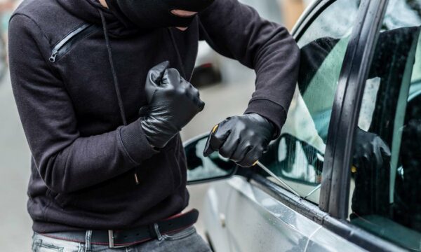 Automjeti i vjedhur në Fushë Kosovë gjendet në Mitrovicën Veriore, Policia jep detaje