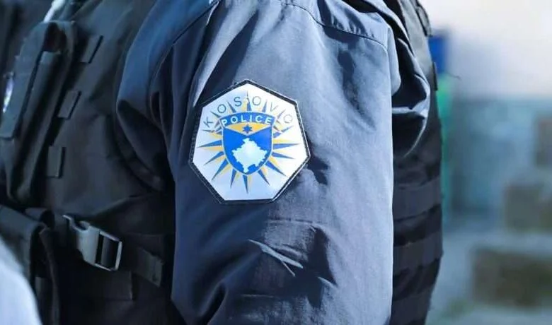 I dënuar me tri vjet burgim, kapet burri i kërkuar për lëndim të rëndë në Gjakovë
