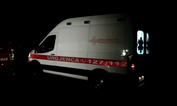 Sherr me thika mes fqinjëve, humb jetën 60-vjeçari në Rrogozhinë të Shqipërisë