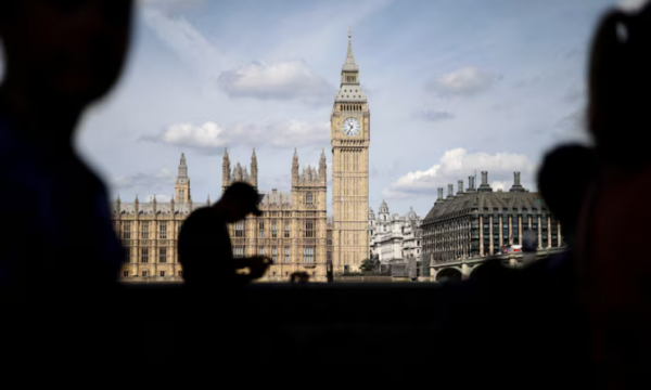 Reuters: Një dekadë kaosi – Britania përgatitet për kryeministrin e shtatë