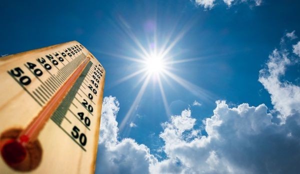 Vapa e madhe kaplon Evropën, të hënën mund të arrijë temperatura në 41 gradë