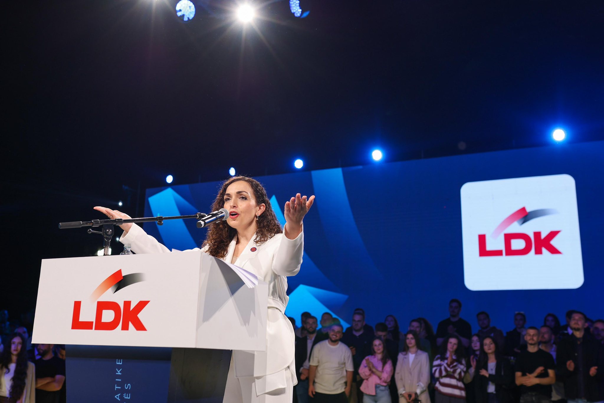 Vjosa Osmani e para, këta janë dhjetë kandidatët më të votuar deri më tash nga LDK-ja