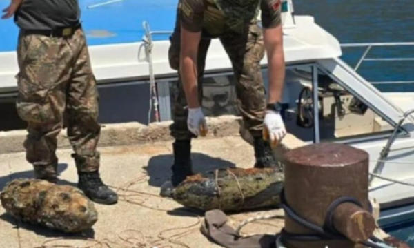Nxirren nga deti dy predha të Luftës së Dytë Botërore në Porto Palermo të Himarës