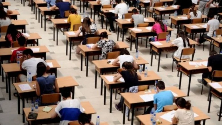 Për Maturën Shtetërore deri tash kanë aplikuar 8 mijë maturantë