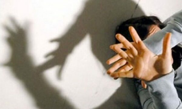 Policia njofton për dy raste të dhunës në familje, një grua dërgohet në strehimore
