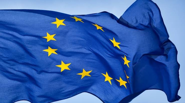 Europa drejt kufizimit të rrjeteve sociale për adoleshentët