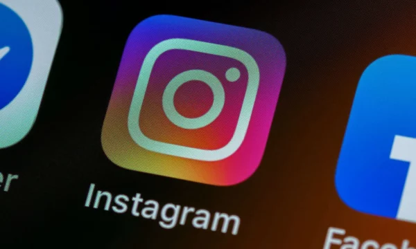 Instagram më në fund ju lejon të rirenditni postimet në rrjetin tuaj
