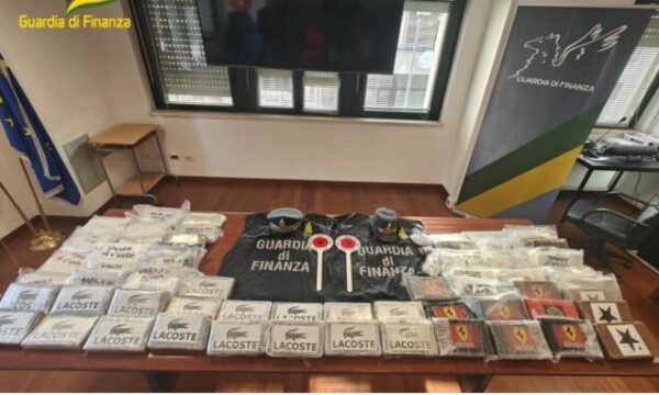Nga Italia e Shqipëria deri në Dubai, karteli shqiptar trafikoi 200 kg kokainë