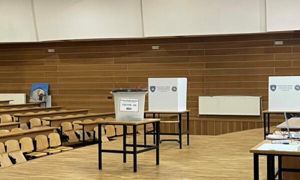 Qendra e votimit me kusht, Mazreku: Procesi po zhvillohet normalisht, trendi i pjesëmarrjes mbetet i njëjtë
