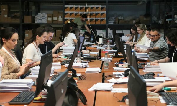 Përfundon numërimi i votave në Shtime – këta janë 5 kandidatët më të votuar nga partitë kryesore