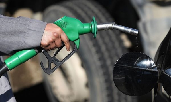 Nafta edhe pak më lirë sot, çmimi bie për disa centë