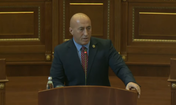 “Kush është ky njeri?”, Haradinaj për Kurtin: Njerëzit e tij po përgatiten për protesta kundër gazit amerikan