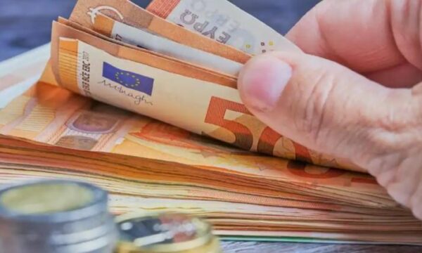 Shqipëria e Kosova me pagat më të ulëta në rajon, Europa mesatarisht paguan pesë herë më shumë