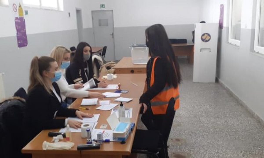 Mbi 600 të burgosur ushtrojnë të drejtën për të votuar