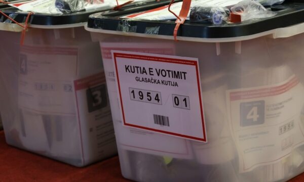 Mbyllet numërimi i votave të kandidatëve në 9 komuna, KQZ: Ka nisur vlerësimi i pakove me fletëvotime nga diaspora