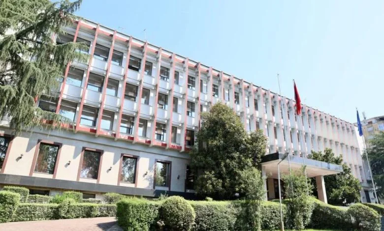 Shqipëria mbështet zbardhjen e dyshimeve për varrezën masive në Kalludër të Zubin Potokut
