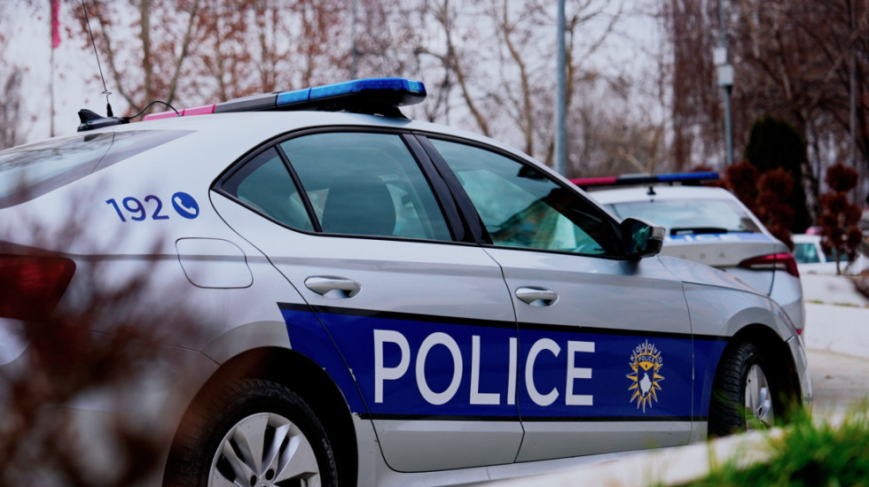 Arrestohet një person në Prizren, i gjenden bimë kanabisi në oborrin e shtëpisë