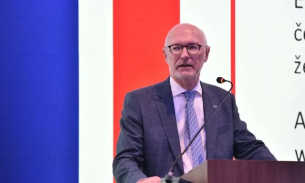 Ambasadori Guerot mesazh partive: Gjejeni vetë kompromisin dhe daljen nga bllokimi