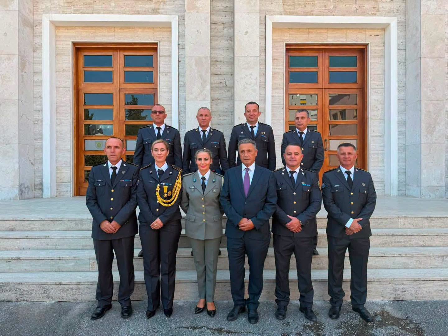 Oficerët e FSK-së diplomojnë në Republikën e Shqipërisë