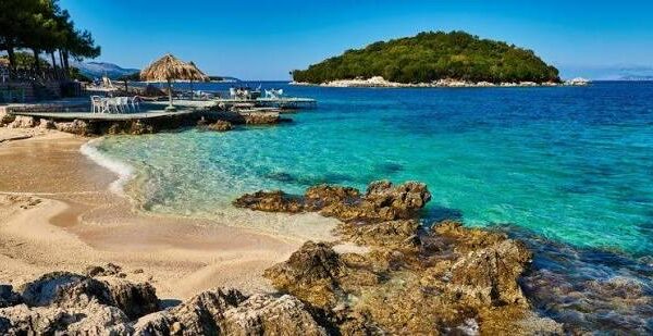 “Shqipëria një surprizë e bukur”, statistikat tregojnë se italianët e mbizotërojnë turizmin shqiptar, pas tyre kosovarët