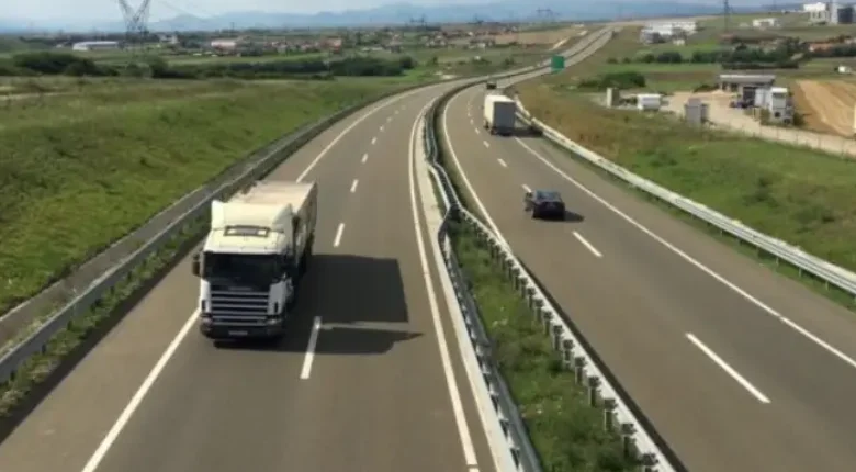 MIT: Nesër nuk do të ketë kufizim të qarkullimit për automjetet e transportit të mallrave me masë totale mbi 20 tonë