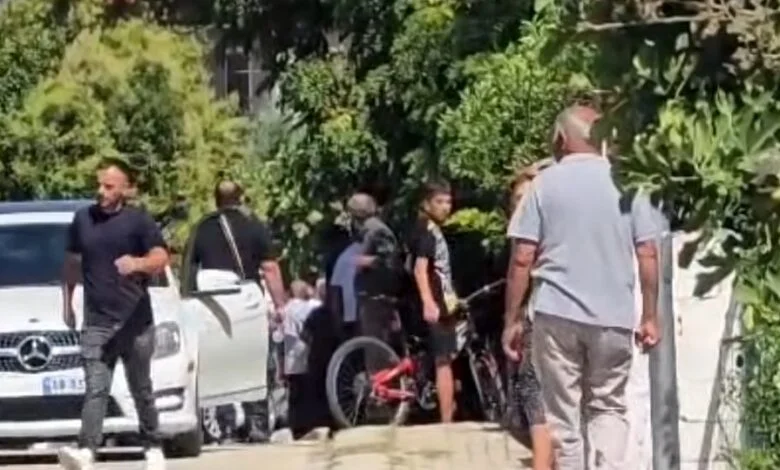I vrau ish-dhëndri, çifti Plaku përcillet në banesën e fundit – autori varroset të dielën