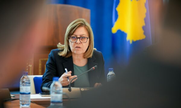 ‘‘Inflacioni pritet të shkojë në 6.7%’’, Bajrami: E thotë edhe BQK, çmimet po rritën shumë e ekonomia pak – importi ka arritur rreth 7 miliardë euro