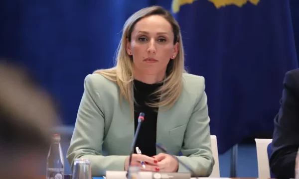Bytyqi e AAK-së: Nëse vazhdon kjo lojë e LVV-së, vendi do të shkojë në zgjedhje sërish