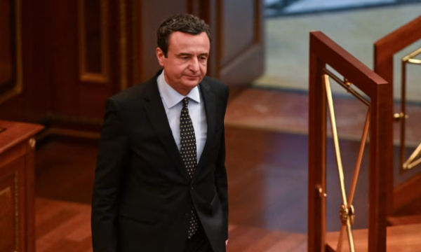 Kurti arrin në Kuvend për takimin me Hamzën: Pres që takimi të jetë konstruktiv