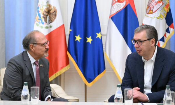Serbia aktive me shtetet që s’e njohin Kosovën, pasi iu shtruan drekë, Vuçiq sot e çel si temë edhe me ambasadorin meksikan