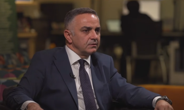 Tahiri prezanton gjetjet e tij për reformat globale në platformën e Bankës Botërore: Kosova po dëgjohet si zë serioz