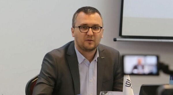 Jakaj: IKD synon sanksionimin penal për moszbatimin e vendimeve të Kushtetueses
