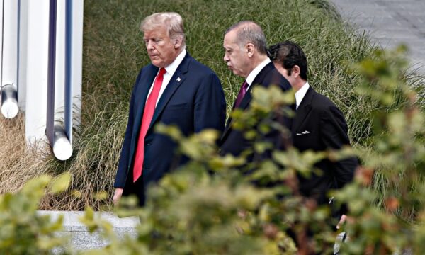 Ankaraja në përgatitje për Samitin e NATO-s, zbardhen detaje për takimin Trump-Erdogan
