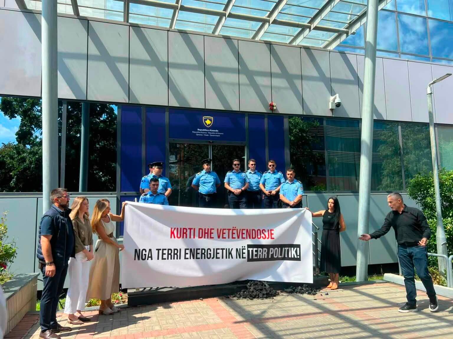 Burim Ramadani: Nga terri energjetik në terr politik