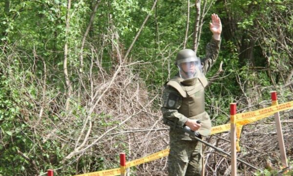 Gjendet një mjet i pashpërthyer në Gllarevë të Klinës, intervenon KFOR-i e FSK-ja