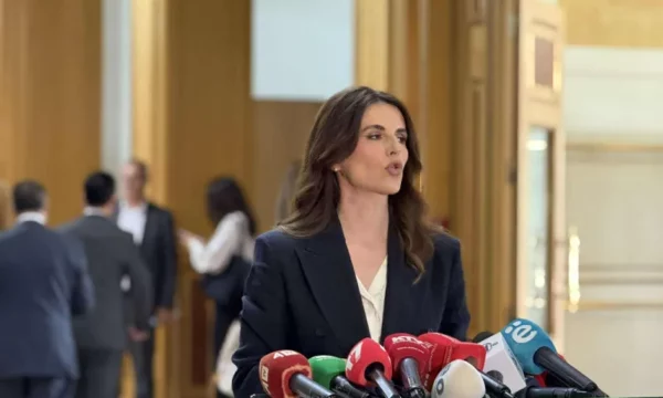 Çitaku: Albin, eja në Kuvend dhe hape rrugën për rikthimin e rendit kushtetues