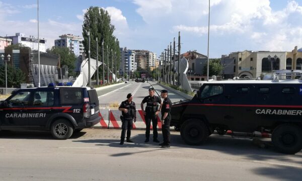 Portali Eualive: Beogradi po e humb betejën për Urën e Mitrovicës – ky është çmimi i normalizimit