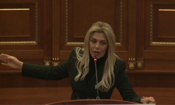 Blerta Deliu: Kurti paska qenë i informuar qysh në vitin 2024 për riparimin e vagonave ne Serbi, ka heshtur
