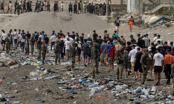Ëndrra europiane zgjati vetëm 24 orë, mijëra emigrantë kthehen nga Ceuta në Marok pas kalimit masiv