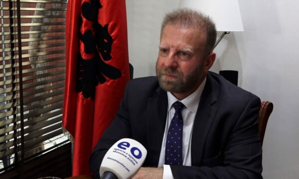 Abazi: Konstituimi i Kuvendit “sa për sy e faqe”, skenari po çon në zgjedhje të reja
