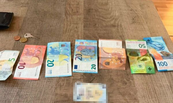 Shembull për t’u ndjekur: I riu nga Shtimja dorëzon në polici portofolin me para